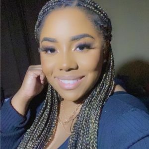 Meet your Posher, Christiana